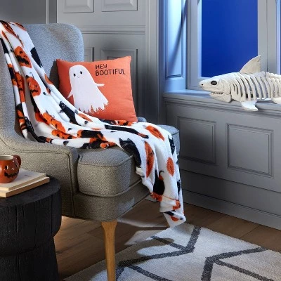 Hyde & EEK! Boutique Hey Beautiful Ghost Square Halloween Throw Pillow - Hyde & EEK! Boutique™ 1 Hyde & EEK! Boutique Hey Beautiful Ghost Square Halloween Throw Pillow - Hyde & EEK! Boutique™