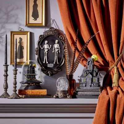 Hyde & EEK! Boutique Color Changing Liquid Skull Halloween Decorative Prop - Hyde & EEK! Boutique™ 1 Hyde & EEK! Boutique Color Changing Liquid Skull Halloween Decorative Prop - Hyde & EEK! Boutique™