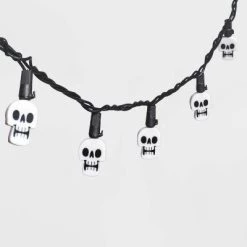 Hyde & EEK! Boutique 20ct LED Skull Halloween String Lights - Hyde & EEK! Boutique™ 5 Hyde & EEK! Boutique 20ct LED Skull Halloween String Lights - Hyde & EEK! Boutique™ -Hyde & EEK! Boutique Shop GUEST 61a29941 68f2 4392 a450 dcc894799aa8