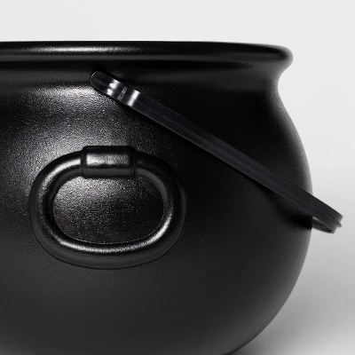 Hyde & EEK! Boutique Cauldron with Ladle Halloween Serving Bowl - Hyde & EEK! Boutique™ 2 Hyde & EEK! Boutique Cauldron with Ladle Halloween Serving Bowl - Hyde & EEK! Boutique™ - Image 2