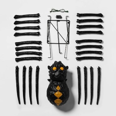 Hyde & EEK! Boutique Premium Animated Large Spider Halloween Decorative Prop - Hyde & EEK! Boutique™ 4 Hyde & EEK! Boutique Premium Animated Large Spider Halloween Decorative Prop - Hyde & EEK! Boutique™ - Image 4