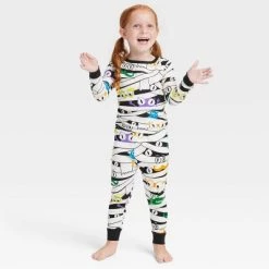 Toddler Glow-In-The-Dark Mummy Halloween Matching Family Pajama Set - Hyde & EEK! Boutique™ White 13 Toddler Glow-In-The-Dark Mummy Halloween Matching Family Pajama Set - Hyde & EEK! Boutique™ White -Hyde & EEK! Boutique Shop GUEST ca65a734 9088 4b2a b47e 1046bee814d5 3